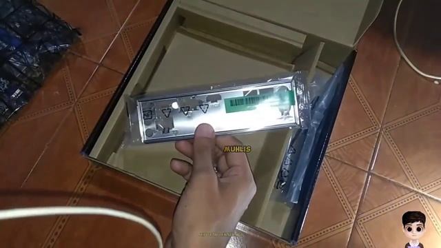Unboxing dan Review Motherboard MSI H81M E33 смотреть онлайн