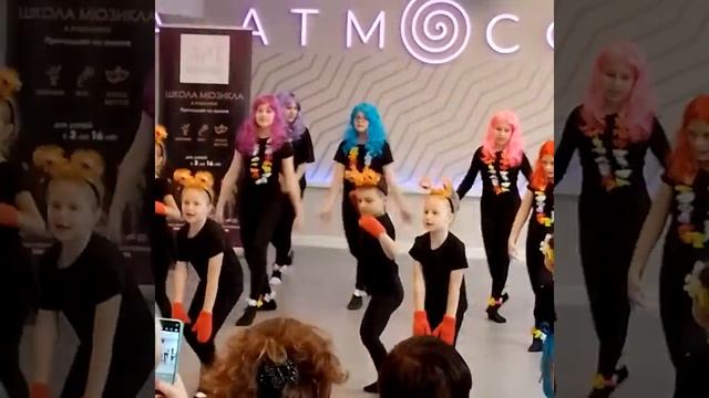 г.АПРЕЛЕВКА.СТУДИЯ "АТМОСФЕРА". МЮЗИКЛ "РУСАЛОЧКА". МОЁ ПЕРВОЕ ВЫСТУПЛЕНИЕ смотреть онлайн