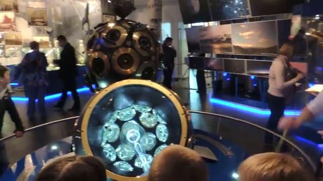 Большой планетарий, экскурсия 3Г класс, 25.04.2014г. смотреть онлайн