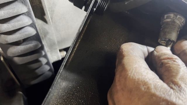 Installing a 120 Volt Diagnostic Light On Generator смотреть онлайн