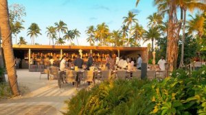 Отель PATINA MALDIVES Fari Island  / Люксовый отель для богемы и снобов с особенностями на Мальдивах