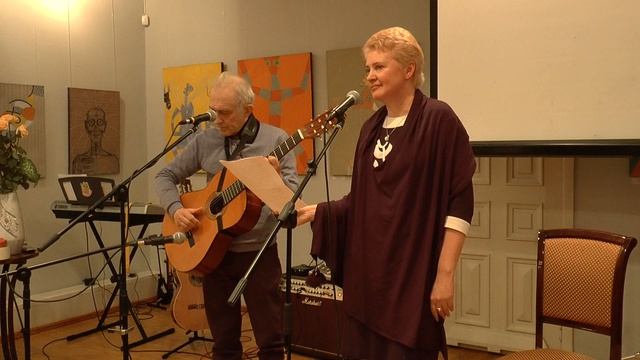 Елена и Сергей Пронякины из г. Ставрополя исполняют песню "Последний портянский переулочек" смотреть онлайн