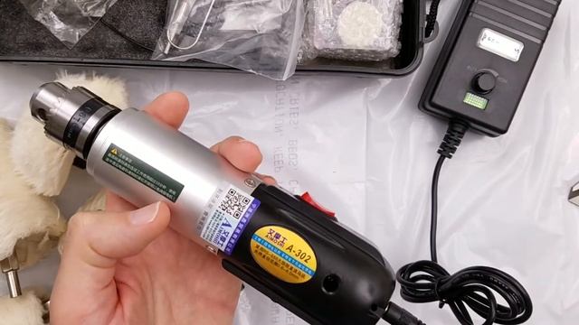 $33 Piece-of-Junk Straight Drill from China - An Extra-Large Dremel Tool смотреть онлайн