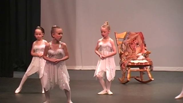 Ballet Recital Dress Rehearsal June 2011 смотреть онлайн