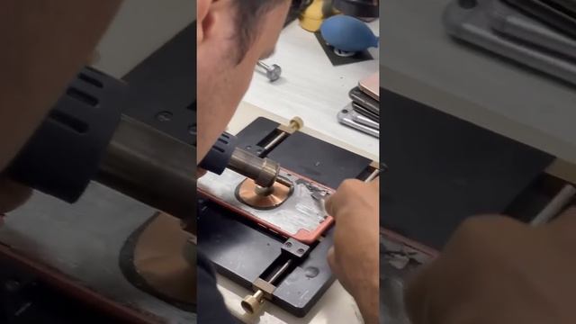 iPhone XR con cristal destruido! Mira como lo dejamos! смотреть онлайн
