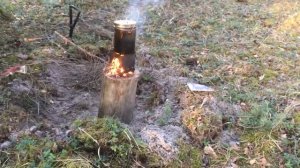 строю укрытие в лесу