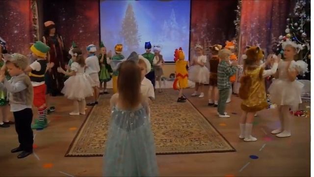 Полечка "Славный праздник" авт Л Некрасова / парный танец исполняют дети старшей группы смотреть онлайн