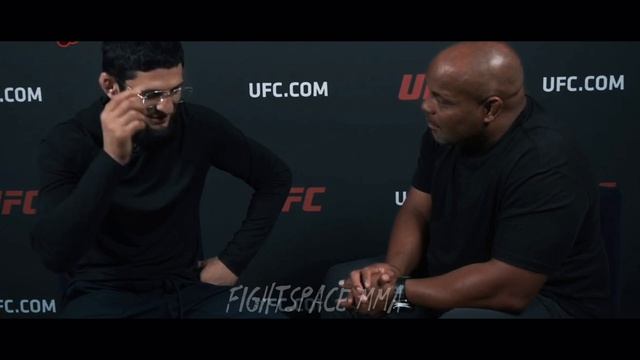 Хамзат Чимаев в гостях у Кормье «Я тебе не Хасбулла!» / Чимаев - Уиттакер | FightSpaceMMA смотреть онлайн