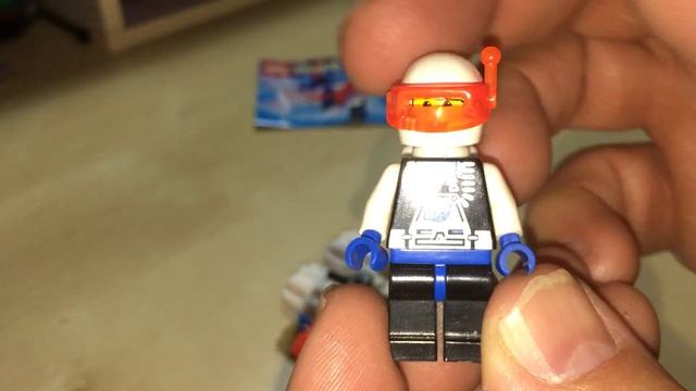 Vintage Lego review set 6814 Ice Tunneller.