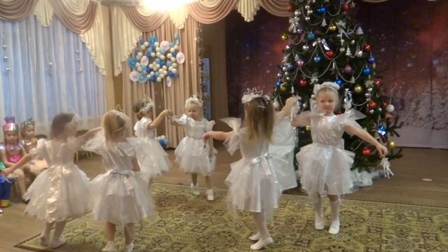 Танец льдинок /"Оркестр с сосульками" сл и муз Т. Бокач смотреть онлайн