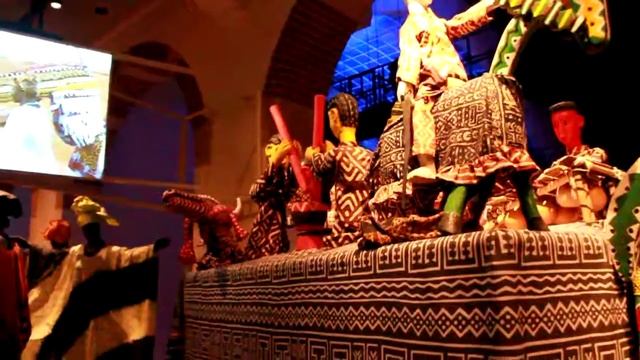 Экспонаты в Музее тропиков в Амстердаме смотреть онлайн