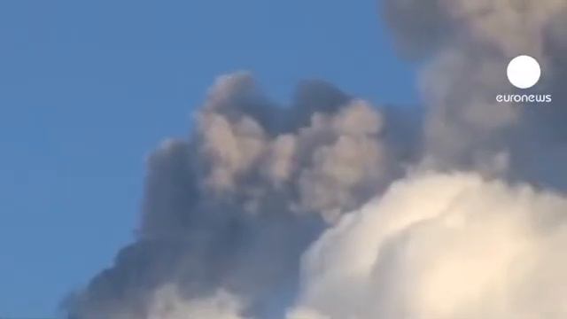 Вулкан Тунґурауа накоїв лиха в Еквадорі смотреть онлайн