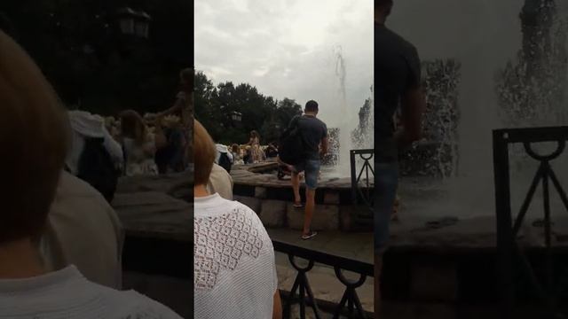 когда приехал в москву я с ночало пасмотрел фантаны смотреть онлайн