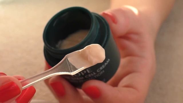 Люксовый крем для лица IOPE Plant Stem Cell Cream Skin Perfection смотреть онлайн