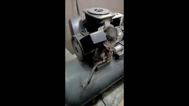 Atlas copco LF5 FF air compressor service project смотреть онлайн