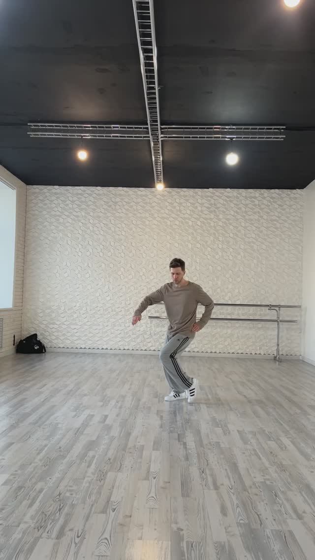 АКТЕР НИКОЛАЙ КРЕЙВИС