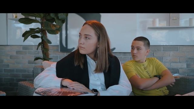 этикет от Греты Екимовой