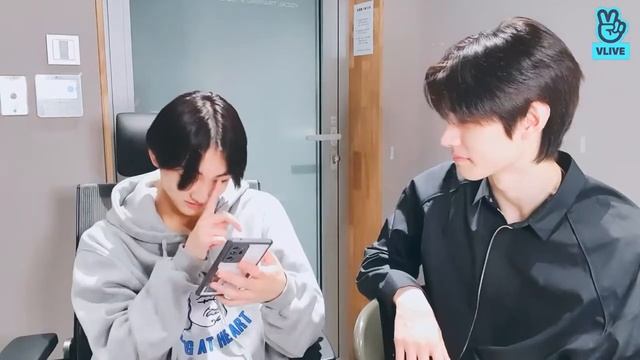 [ENG SUB] ENHYPEN LIVE - Talk Time With FANS (Park Sunghoon/Yang Jungwon) | ENHYPEN Vlive 8/13/2021