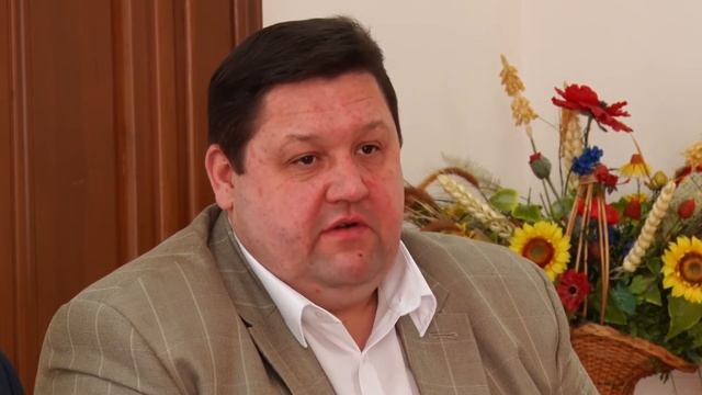 Депутат облради звинувачує силові структури у «кришуванні» незаконного видобутку бурштину