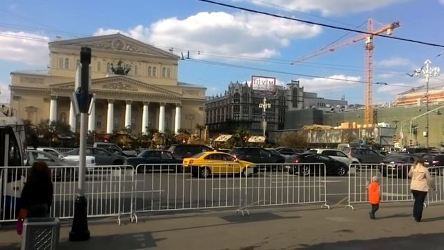 Театральная площадь, Панорама Тетралног трга у Москви смотреть онлайн