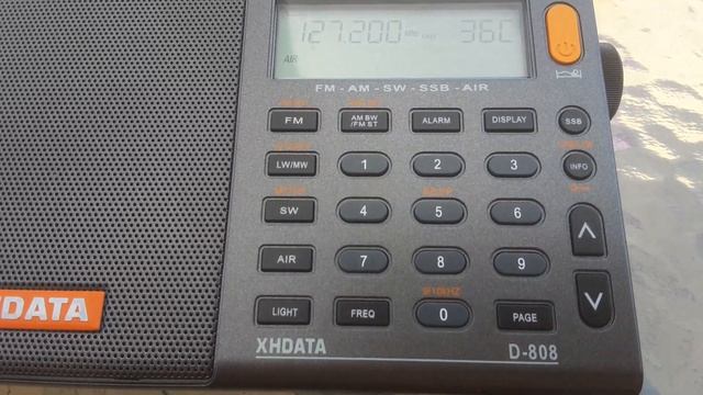 Shortwave XHDATA D808 Pocket Radio with Airband receiving METAR weather at 35km Range смотреть онлайн