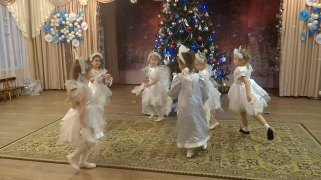Танец снежинок / "Снег - шалун" сл и муз Т. Бокач смотреть онлайн