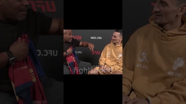 Макс Холлоуэй спорит с Кормье о футболе "Да ты сам как мяч!" | FightSpaceMMA смотреть онлайн