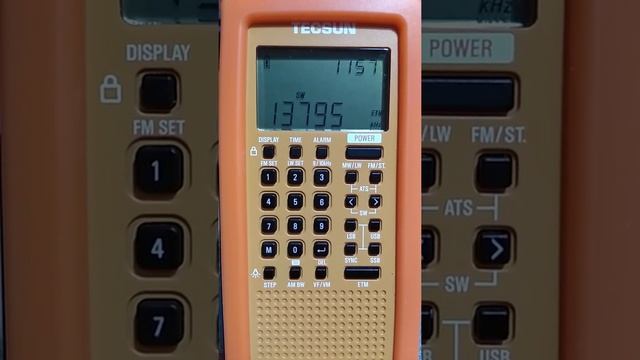 All India Radio in Chinese. China (on purpose?) on same frequency. 13795 kHz (11:57 UTC) смотреть онлайн