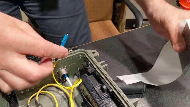 Fiber Optic Cleaning смотреть онлайн
