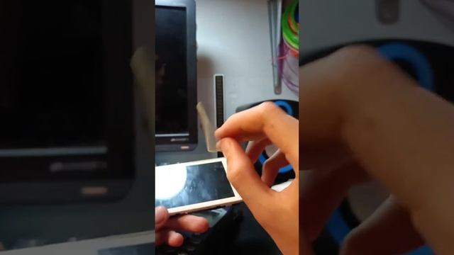 quitándole la Mica a un Nokia :p смотреть онлайн