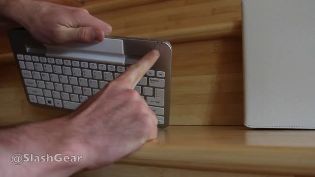 Acer Iconia W3 hands-on for review смотреть онлайн