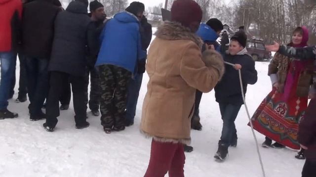 Масленица - Перетягивание каната смотреть онлайн