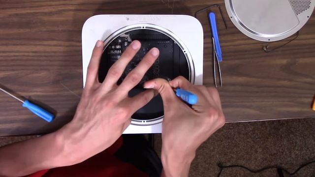 2014 Mac Mini SSD Upgrade PT 2 смотреть онлайн