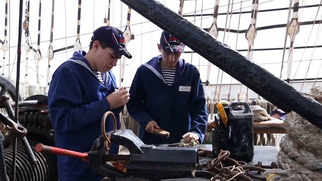 УПС «Крузенштерн»: судовые работы смотреть онлайн