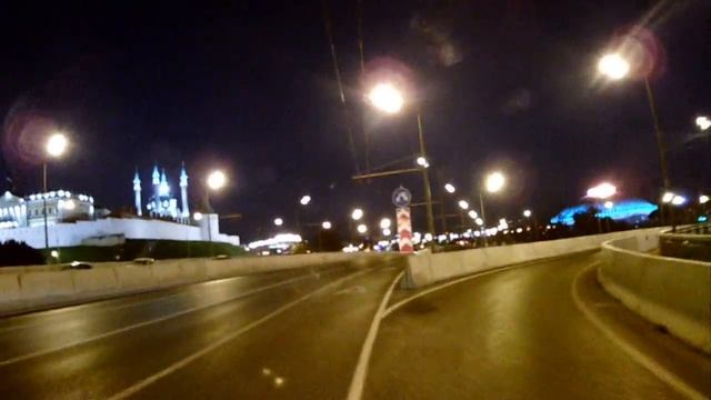Вид на ночной Кремль Казани смотреть онлайн