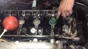 406двигатель, лёгкий способ замены масло съёмных колпачков