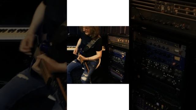 #music #rock #studio #guitarist #song #guitarsolo solo смотреть онлайн