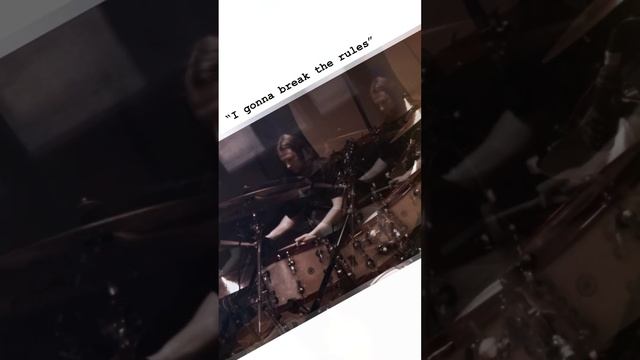 #rock #music #song #studio #voice #вокал #песня #рок смотреть онлайн