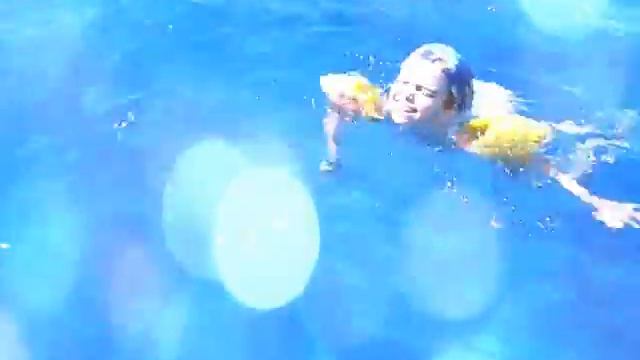 Лето. Жара. смотреть онлайн