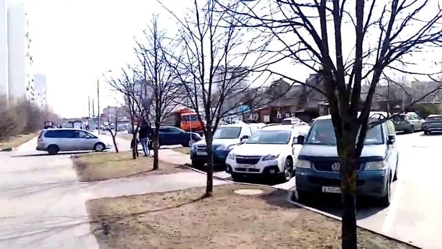 идёт мойка дорог города Зеленограда отмывают от применения реагентов смотреть онлайн