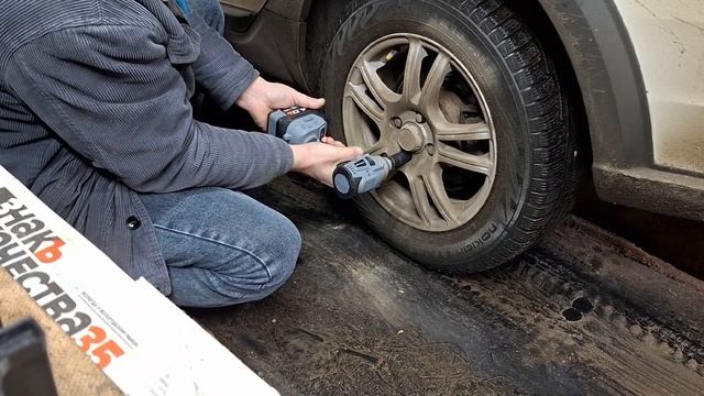 Гайковерт ProfiPower mkdtw-18v E0081, 4.0Ач "330" hm. смотреть онлайн