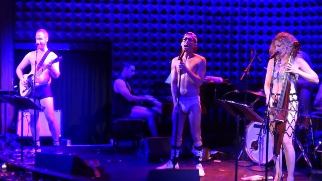 The Skivvies and Rob Morrison - Super Heroes/Paranoid Android смотреть онлайн