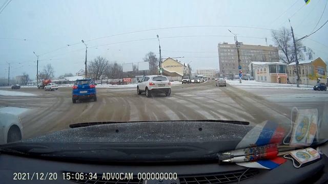 Как проехать. Выезд с оптового рынка на улицу Кашена. смотреть онлайн