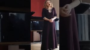 Копия видео «»Мне минуло 16 лет.» Альбина 3 курс академический вокал»