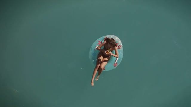 Матрасы-плоты Bestway 41505 и 43720 смотреть онлайн