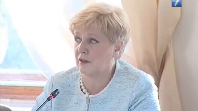На круглом столе «Индивидуальное жилищное строительство: проблемы и перспективы» смотреть онлайн