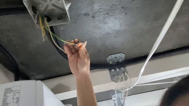 Тряти-пяти-контактный! 🤣😂💯 Лучший электрик на районе! 👍
