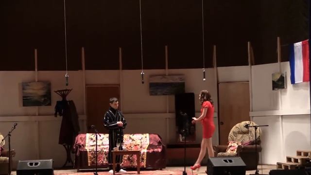 Вона знає все смотреть онлайн