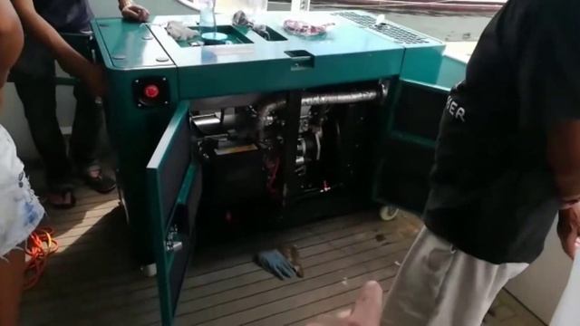 測試發電機 смотреть онлайн