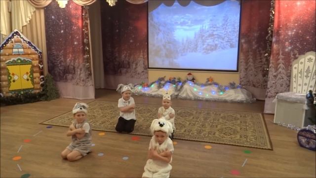 Танец Зайчат /"На пенечке мы сидим" авт. Л.Кириллова, С.Каптюхов / исполняют дети старшей группы смотреть онлайн